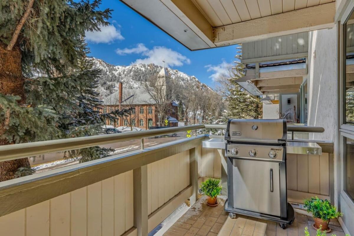 New Listing 2br 2ba - Mountain Views *