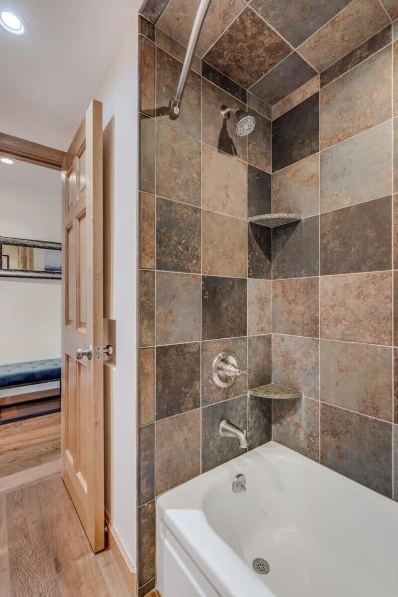 New Listing 2br 2ba - Mountain Views Apartment Aspen