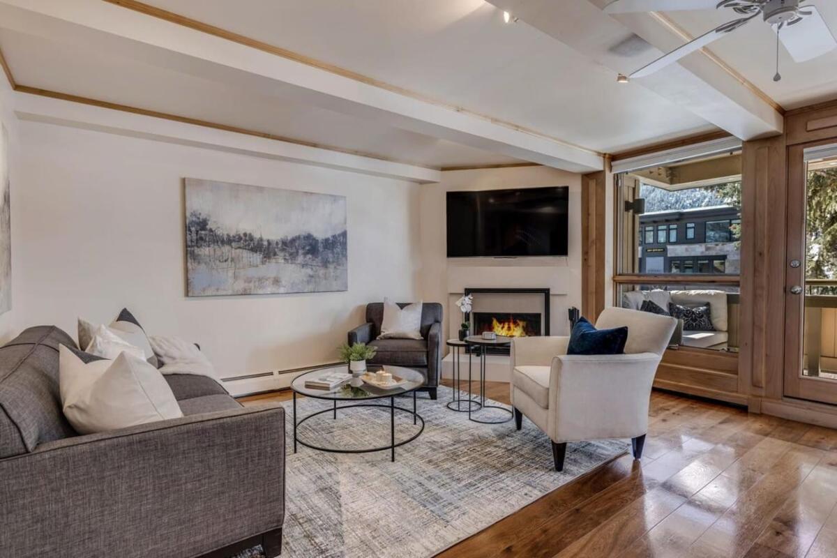 New Listing 2br 2ba - Mountain Views *